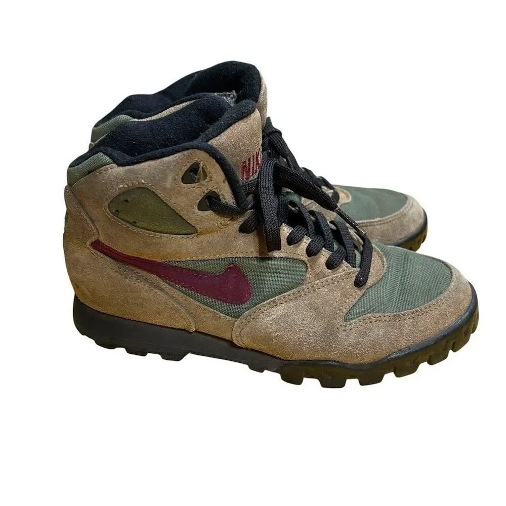 Vintage Nike ACG Brown Suede Hiking Boots Unisex Size‎ 6.5 Ankle Chukka